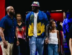 詹姆斯前队友提议老詹离开湖人，暗示队友不如加入迈阿密热火