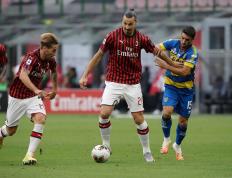 AC米兰 VS 克雷莫納(nà)