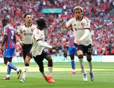 水晶宫5-4擊(jī)败利物浦夺冠，賽(sài)後(hòu)评分：水晶宫7號(hào)排第一