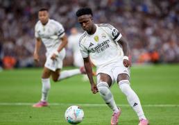 维尼修斯荣膺MVP，攻下双响助皇马登顶比利亚雷亚尔