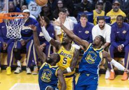 在(zài)揭(jiē)幕战惨败金州勇士后，湖人或考(kǎo)虑拿下籃(lán)网32+22怪兽中锋