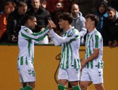 西甲：皇家贝蒂斯表现稳定，马德里竞技状态一般