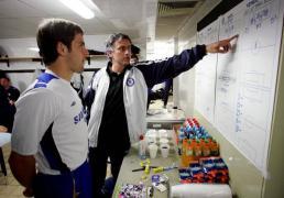 切尔西旧将透露，穆帅带领国米战胜切尔西后，前切尔西老板阿布很生气