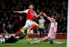 欧冠阿森纳破拜仁不败金身，5战全胜登顶欧冠，联赛激战切尔西