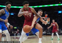 達(dá)拉斯独行侠对阵费城76人(rén)，安东尼·戴维斯、克萊(lái)·汤普(pǔ)森和凯里·歐(ōu)文伤情更新