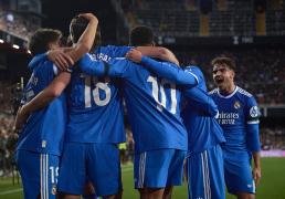 （体育）足球——西甲：皇马胜瓦伦西亚