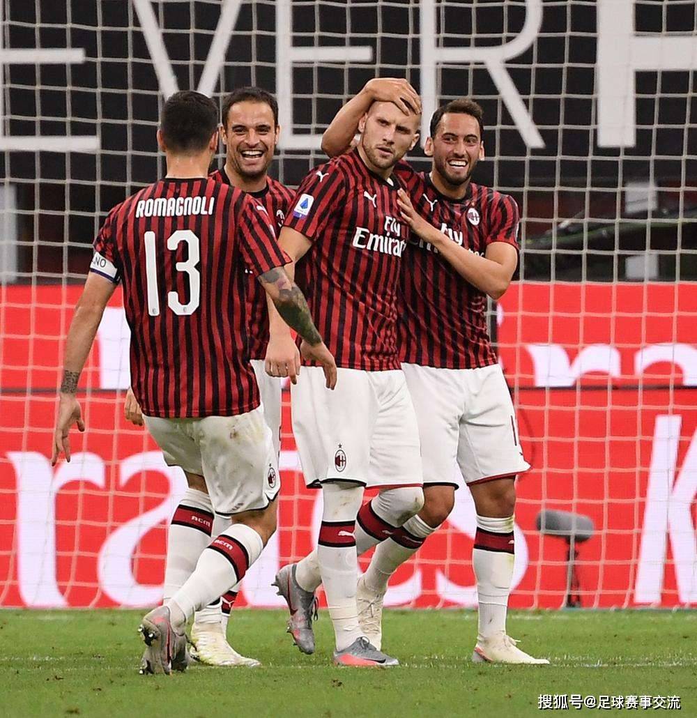 今日(rì)足球:AC米(mǐ)兰vs克雷莫纳、莱萬(wàn)特(tè)vs巴塞罗那