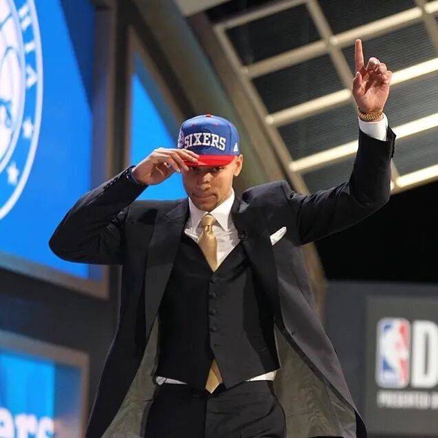 彻底躺平!历史(shǐ)級(jí)别的天才29岁告别NBA!都怪队友和教练?