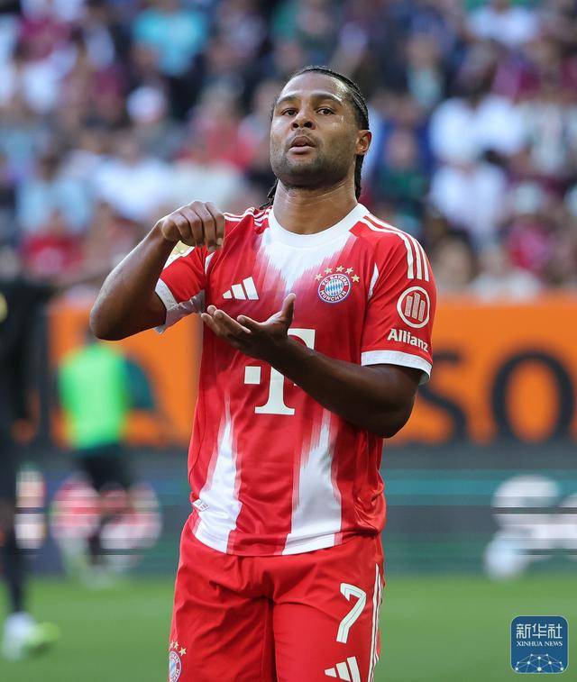 足球丨德甲(jiǎ)：拜(bài)仁胜奧(ào)格斯堡