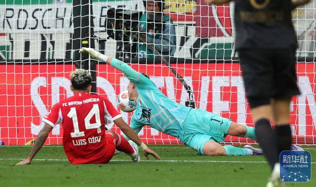 足球丨德甲(jiǎ)：拜(bài)仁胜奧(ào)格斯堡