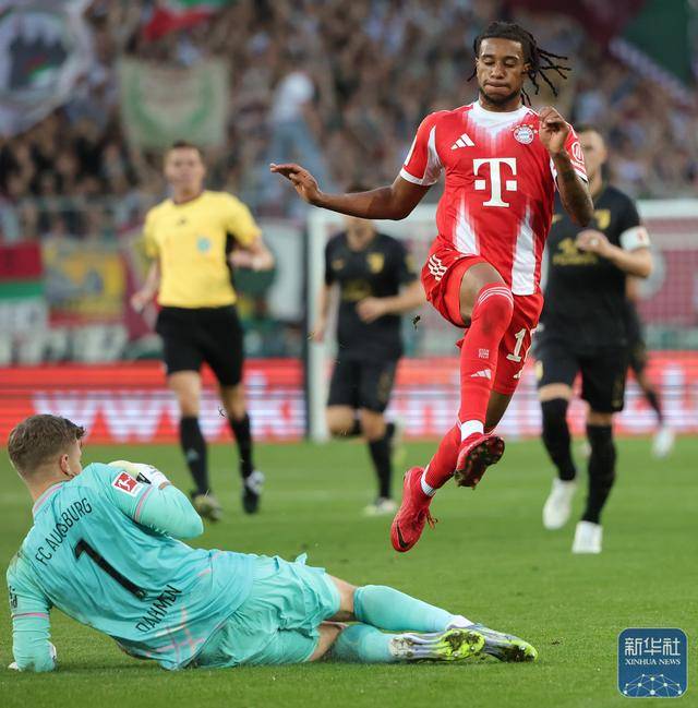 足球丨德甲(jiǎ)：拜(bài)仁胜奧(ào)格斯堡