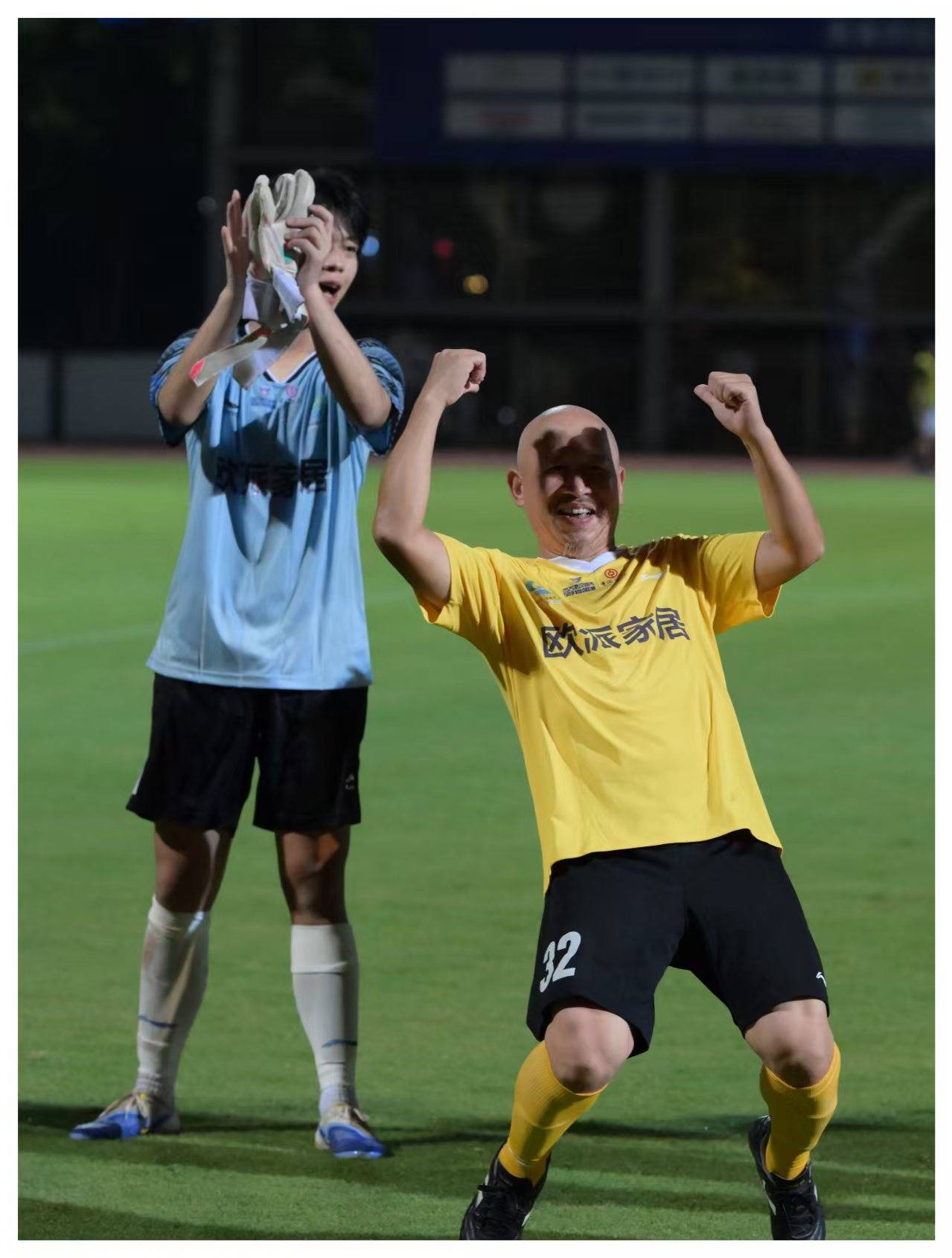 “漢(hàn)超”来了个村(cūn)支书:6年前(qián)他(tā)带村(cūn)民辦(bàn)“村(cūn)超”