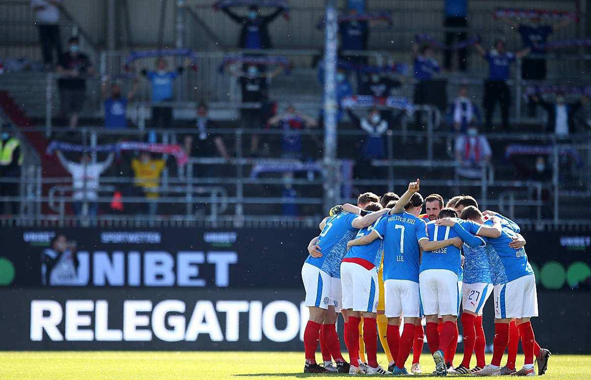 升降级球队对决!比勒菲尔德力爭(zhēng)胜利,荷尔斯泰(tài)因基尔追赶尾声!