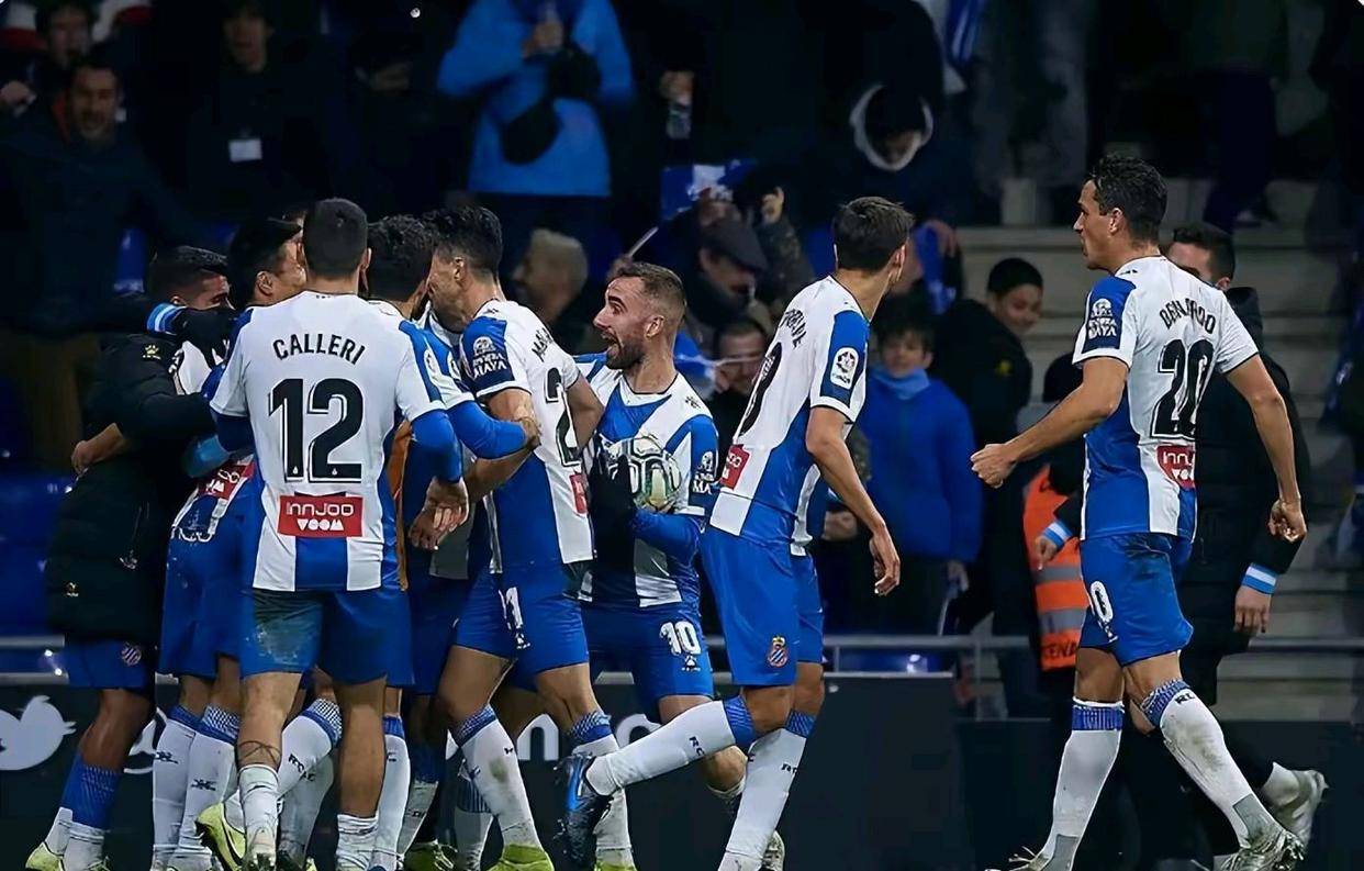 西甲联赛西班牙人 2-2 瓦伦西亚