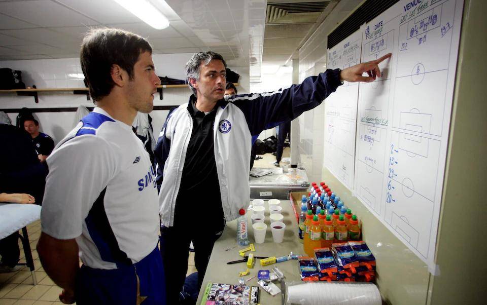 切尔西旧将透露，穆帅带领国米战胜切尔西后，前切尔西老板阿布很生气