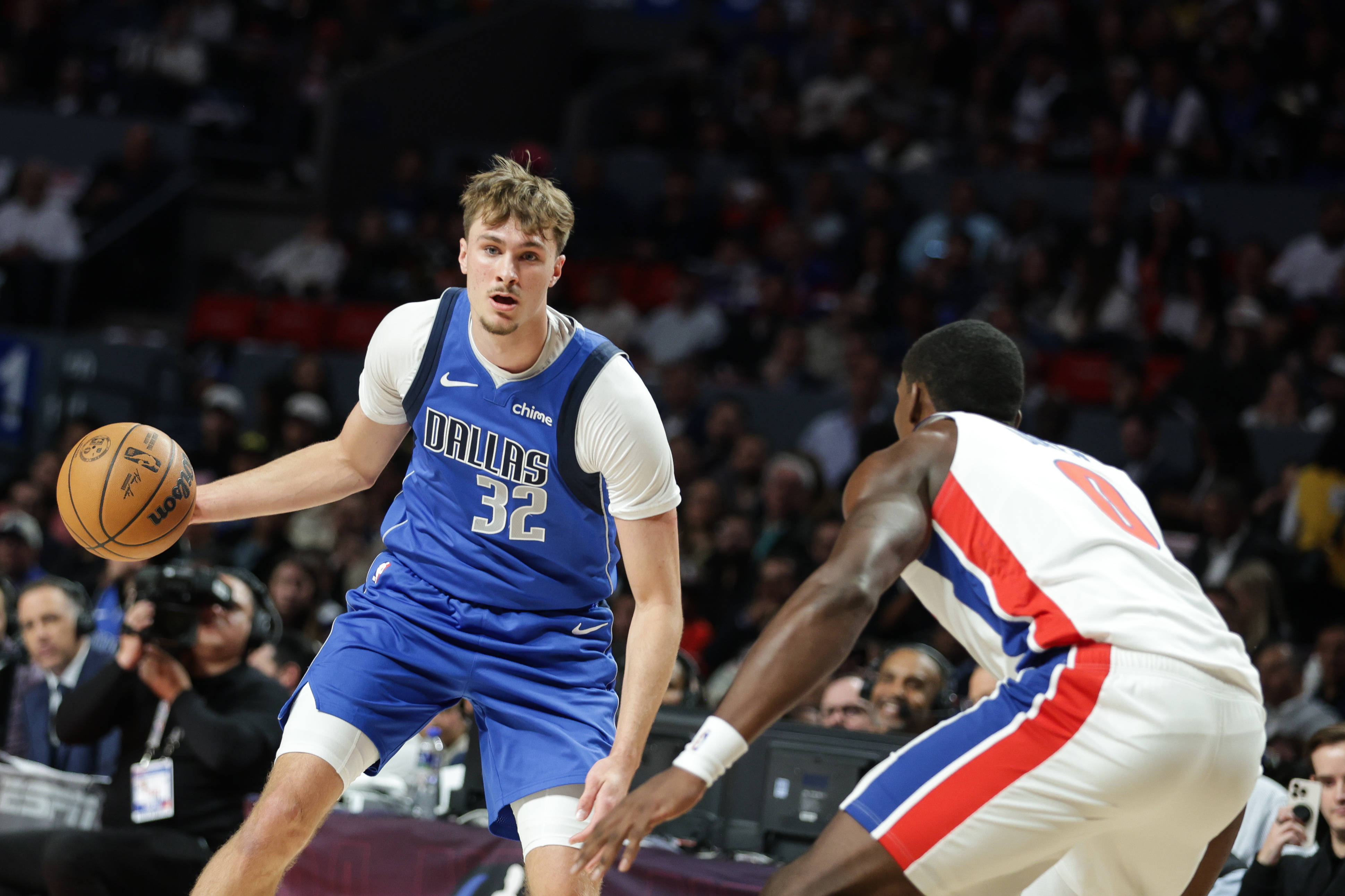 （体育）篮球——NBA常(cháng)规賽(sài)：底特律(lǜ)活(huó)塞(sāi)胜达拉斯独行侠