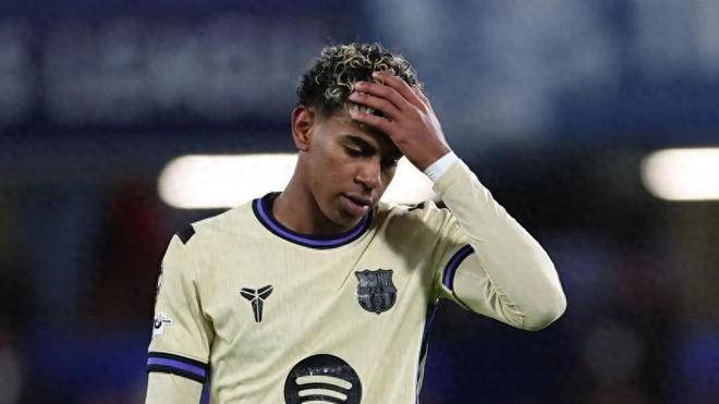 巴萨客场0-3惨败切尔西，防线崩盘、阿劳霍红牌，亚马尔仅1次射门