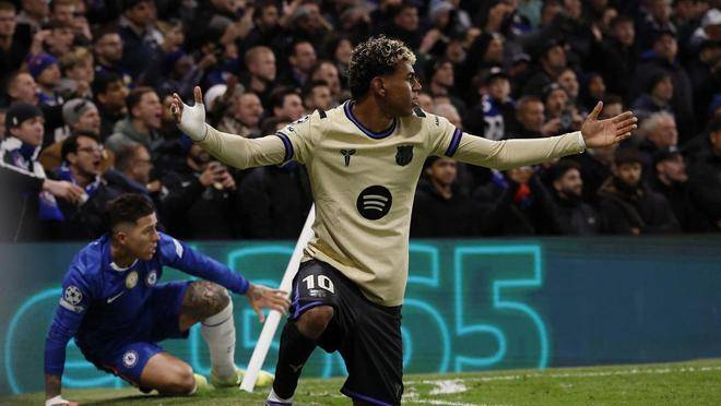 巴萨客场0-3惨败切尔西，防线崩盘、阿劳霍红牌，亚马尔仅1次射门