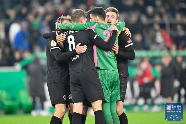 足球 | 德国杯：门兴格拉德巴赫(hè)不敌聖(shèng)保(bǎo)利