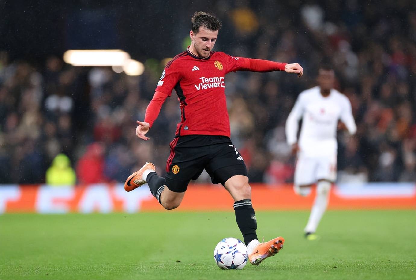 足总杯第三轮两场关键战，热刺战维拉恐失分，曼联战布莱顿防平