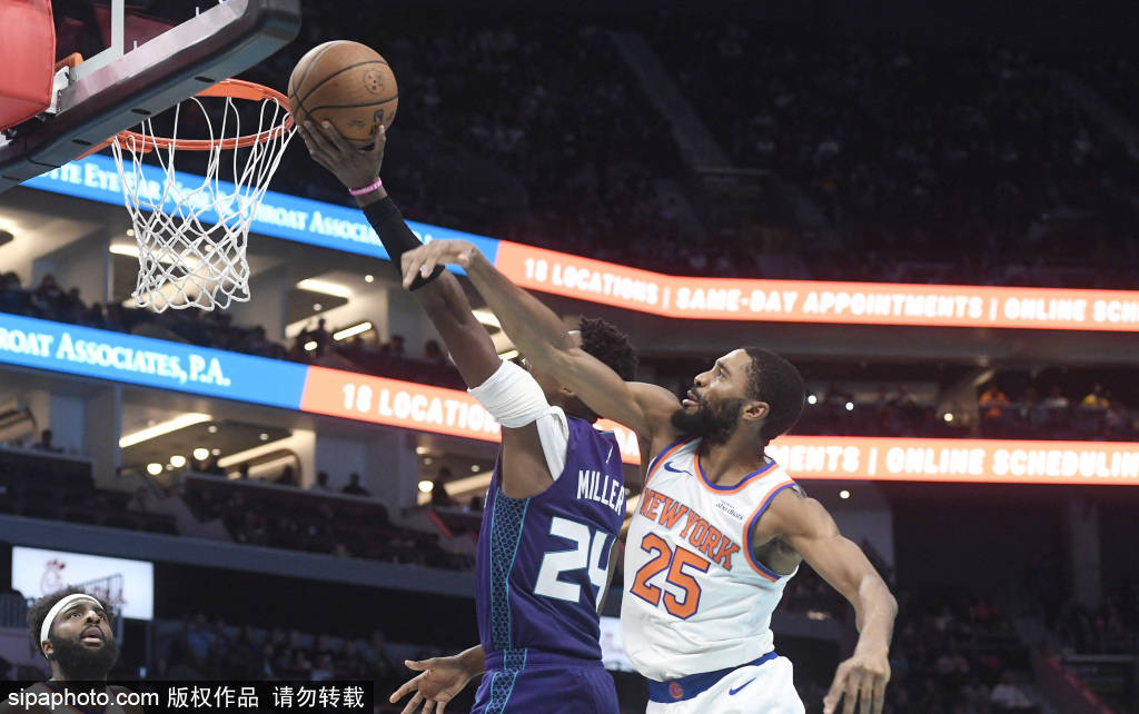 纽约尼克斯主场迎战夏洛特黄蜂，延续连胜势头