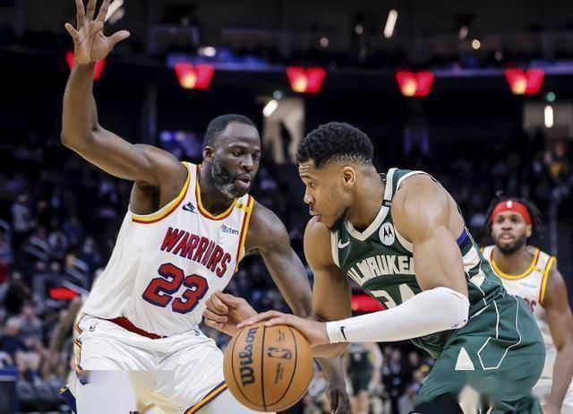 NBA常规赛金州勇士(shì)客场98-99費(fèi)城76人 马克西(xī)35分